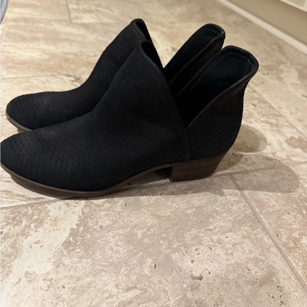 Lucky Brand Baley Black Ankle Boots